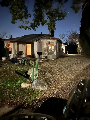 261 N Oak Avenue, Pasadena, California 91107