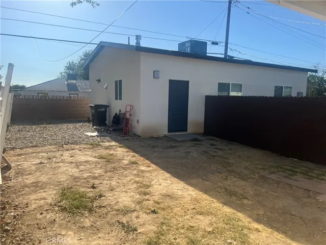38657 Lilacview, Palmdale, California 93550