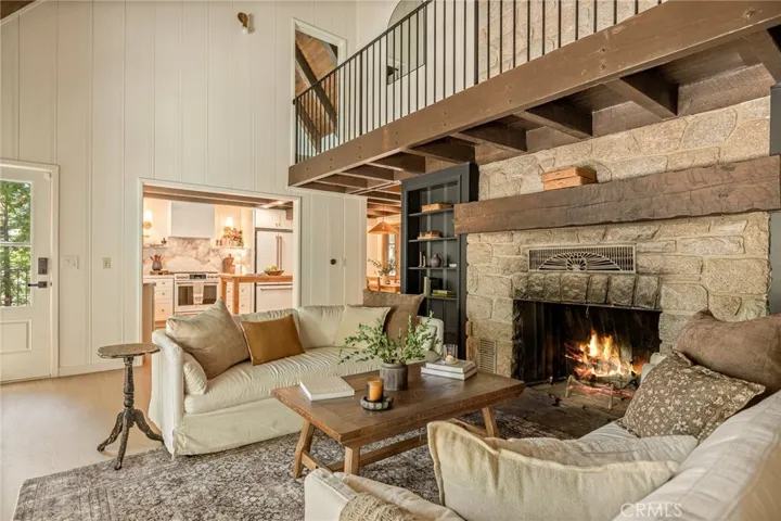 144 C Lane, Lake Arrowhead, California 92352