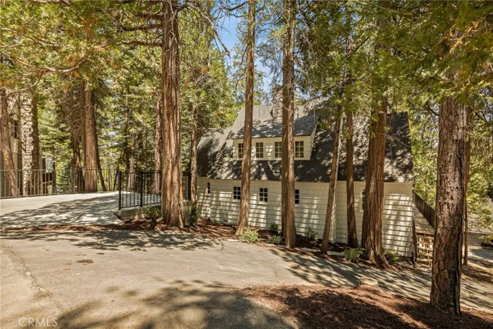 144 C Lane, Lake Arrowhead, California 92352