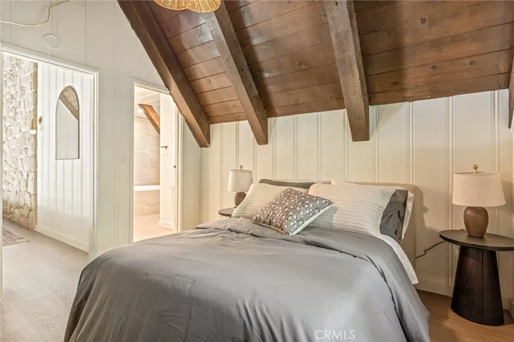 144 C Lane, Lake Arrowhead, California 92352