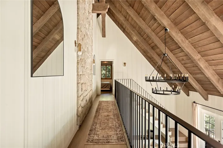 144 C Lane, Lake Arrowhead, California 92352