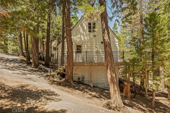 144 C Lane, Lake Arrowhead, California 92352