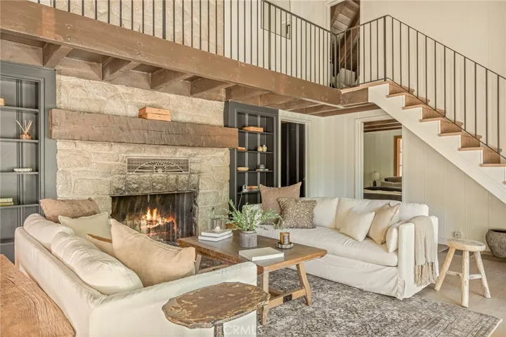 144 C Lane, Lake Arrowhead, California 92352