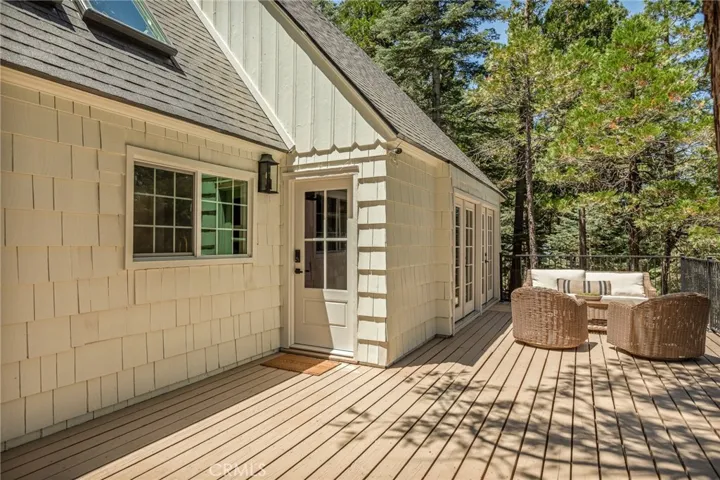 144 C Lane, Lake Arrowhead, California 92352