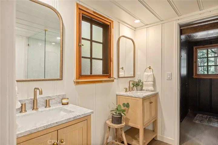144 C Lane, Lake Arrowhead, California 92352