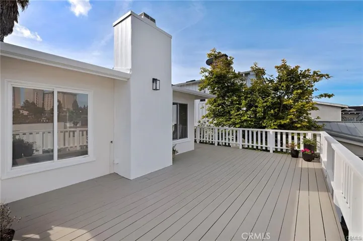 226 La Jolla, Newport Beach, California 92663