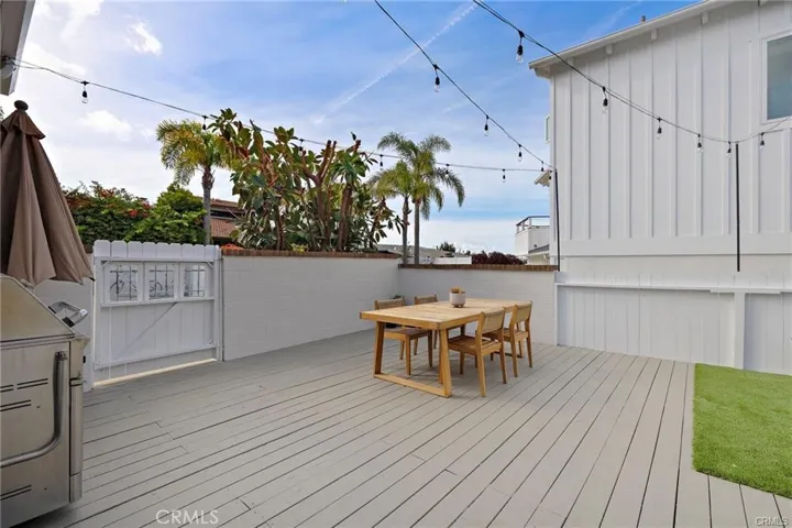226 La Jolla, Newport Beach, California 92663