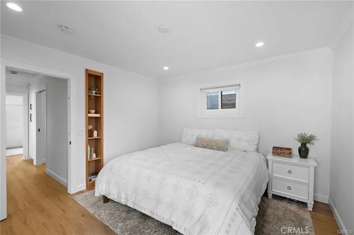 226 La Jolla, Newport Beach, California 92663