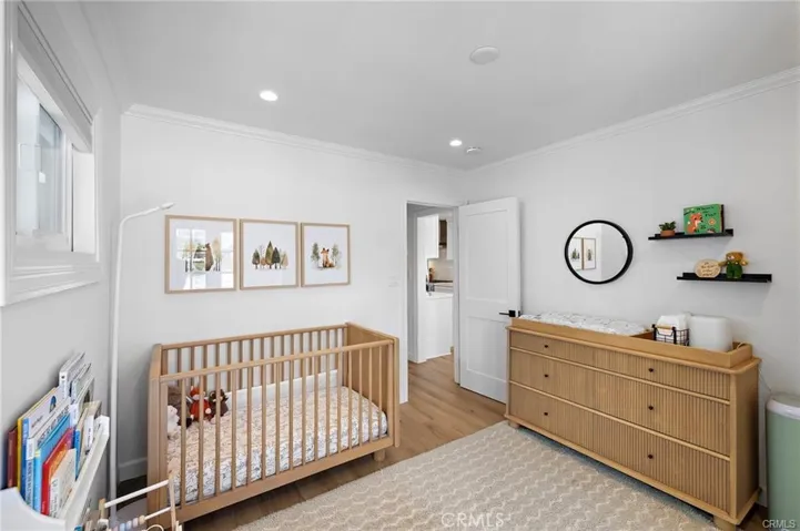 226 La Jolla, Newport Beach, California 92663