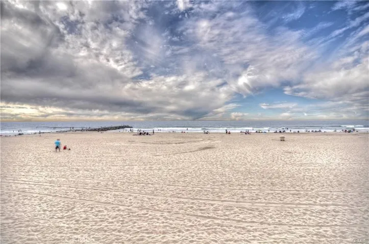 226 La Jolla, Newport Beach, California 92663
