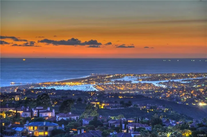 226 La Jolla, Newport Beach, California 92663