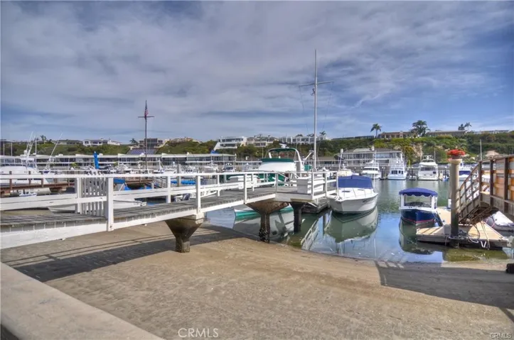 226 La Jolla, Newport Beach, California 92663
