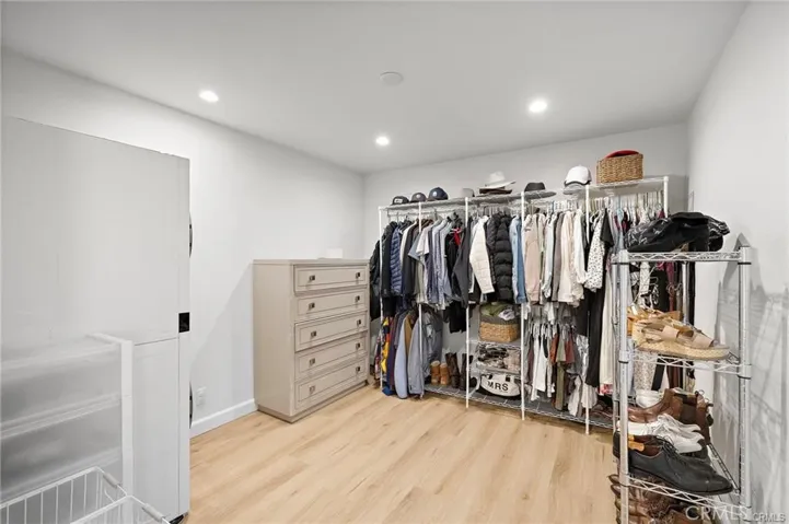 226 La Jolla, Newport Beach, California 92663