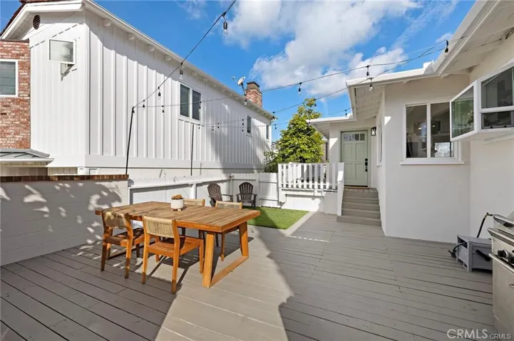 226 La Jolla, Newport Beach, California 92663