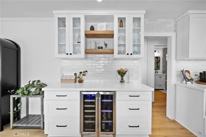 226 La Jolla, Newport Beach, California 92663