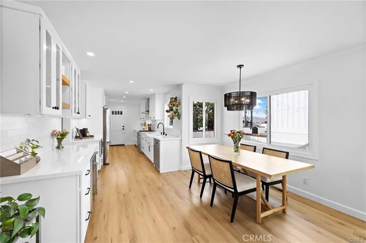 226 La Jolla, Newport Beach, California 92663