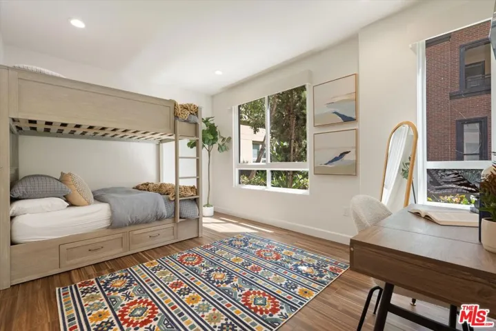 12883 Runway Road 1, Playa Vista, California 90094