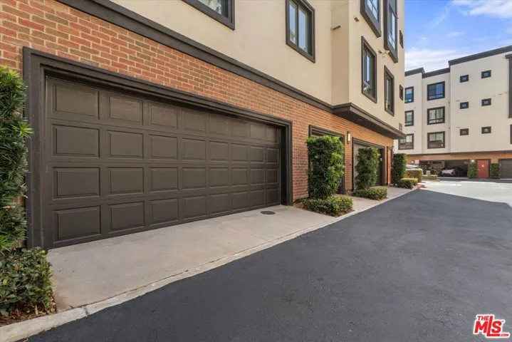 12883 Runway Road 1, Playa Vista, California 90094