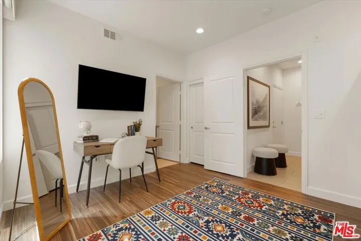 12883 Runway Road 1, Playa Vista, California 90094