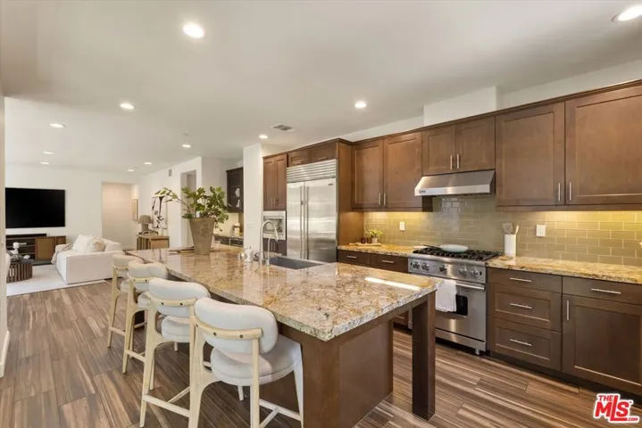 12883 Runway Road 1, Playa Vista, California 90094