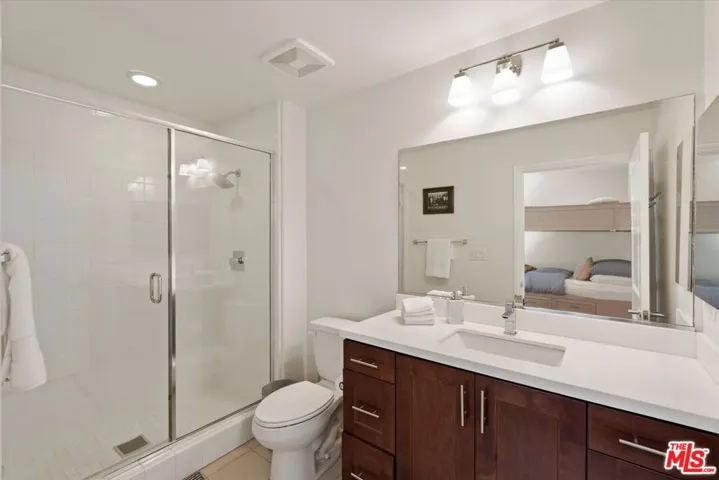 12883 Runway Road 1, Playa Vista, California 90094