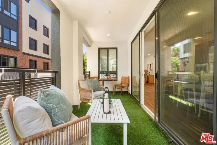 12883 Runway Road 1, Playa Vista, California 90094