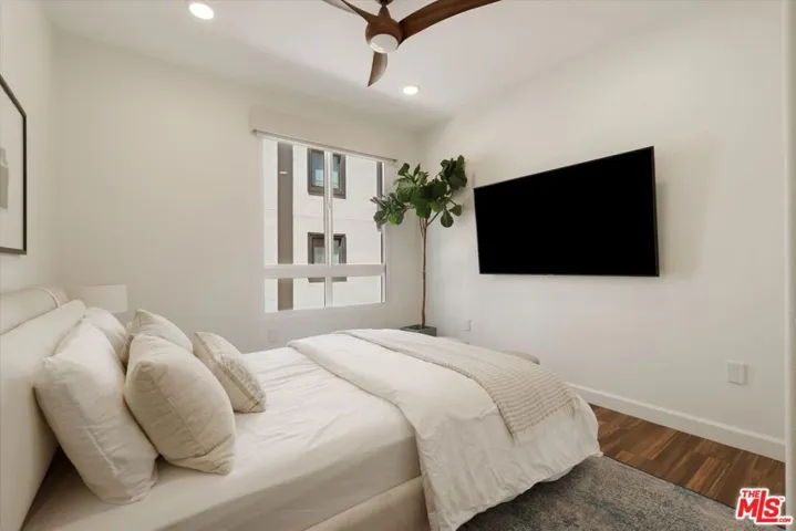 12883 Runway Road 1, Playa Vista, California 90094