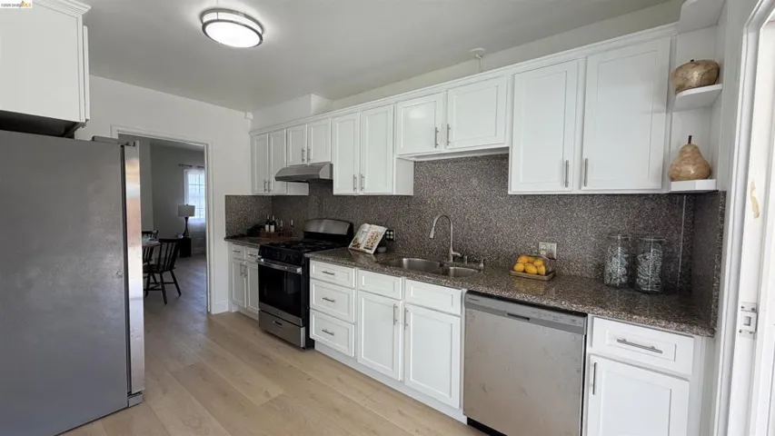 954 Folsom Ave, Hayward, California 94544