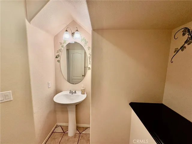 7147 Tanager Drive, Carlsbad, California 92011