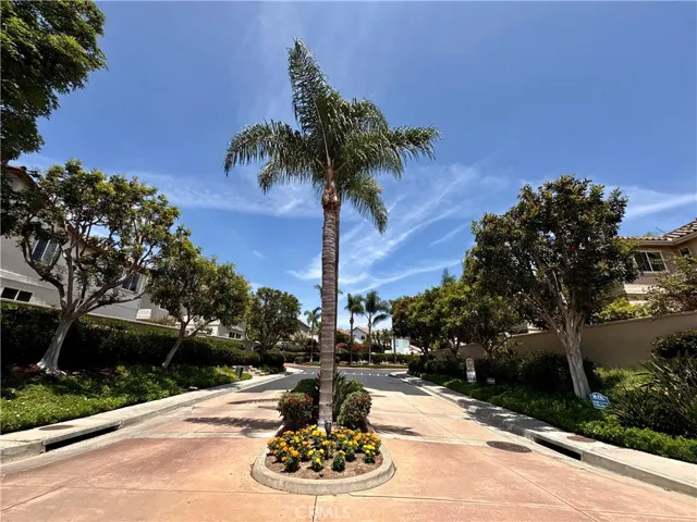 7147 Tanager Drive, Carlsbad, California 92011