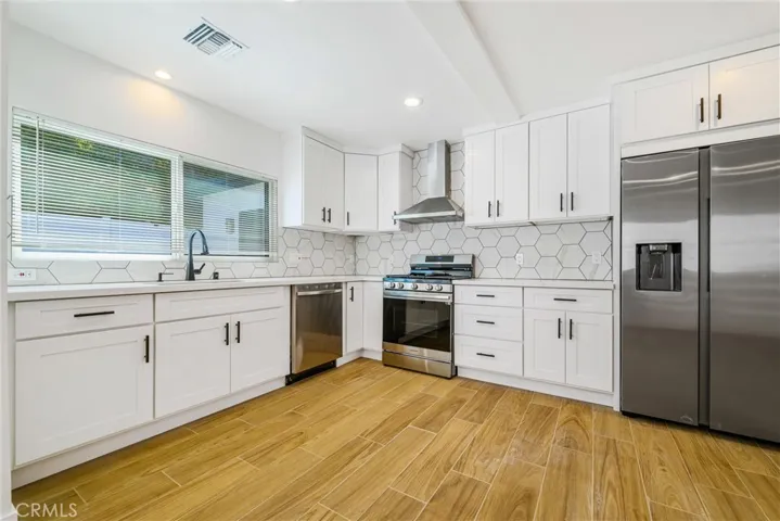 5706 Burnet Avenue, Van Nuys, California 91411