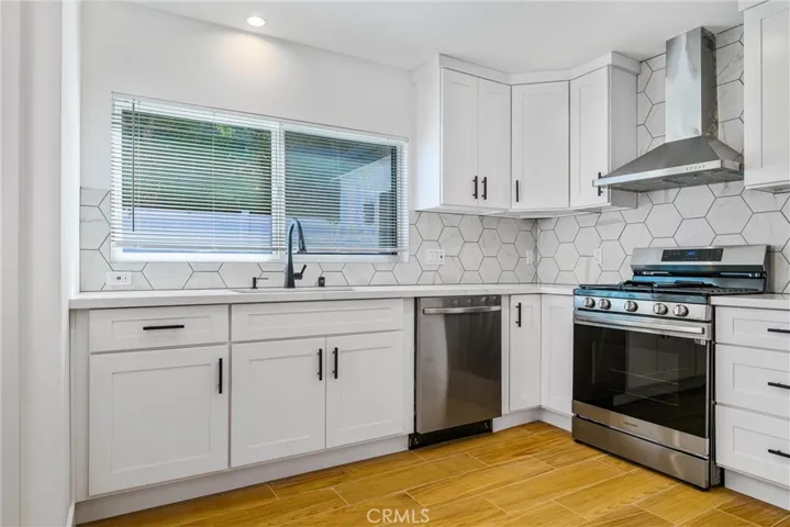 5706 Burnet Avenue, Van Nuys, California 91411