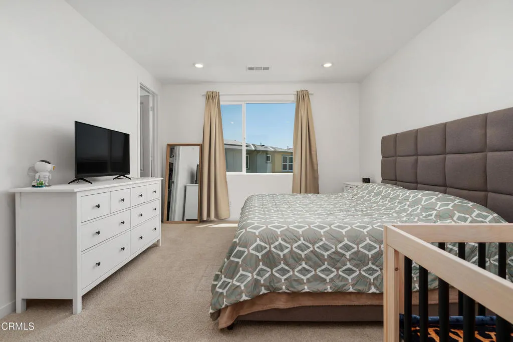 primary bedroom view2