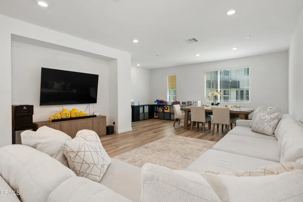 living room facing south