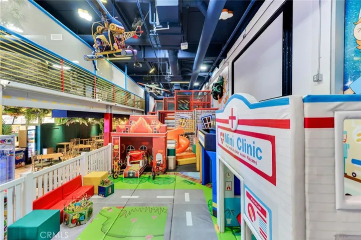 5015 Eagle Rock Boulevard 100, Los Angeles, California 90041