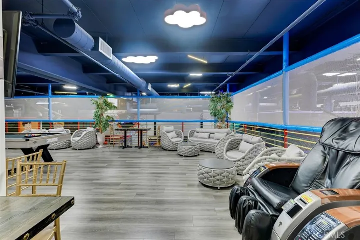 5015 Eagle Rock Boulevard 100, Los Angeles, California 90041