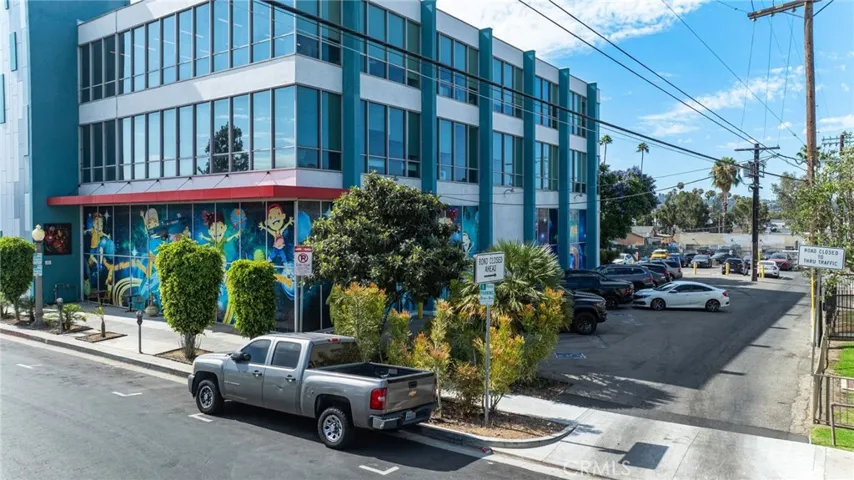5015 Eagle Rock Boulevard 100, Los Angeles, California 90041