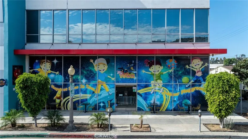 5015 Eagle Rock Boulevard 100, Los Angeles, California 90041