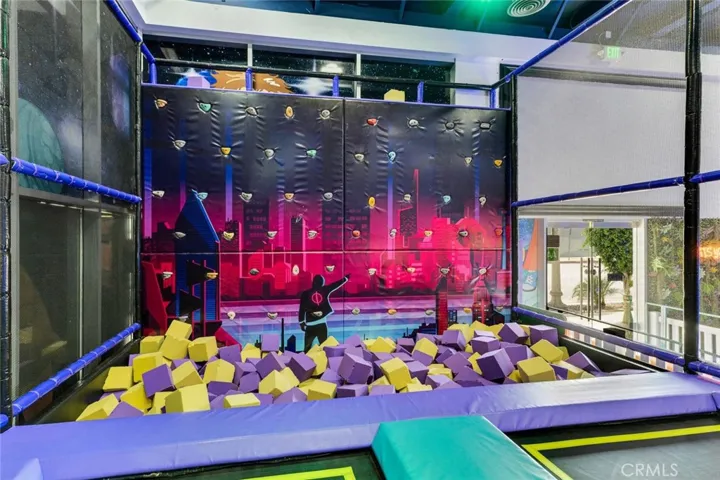 5015 Eagle Rock Boulevard 100, Los Angeles, California 90041