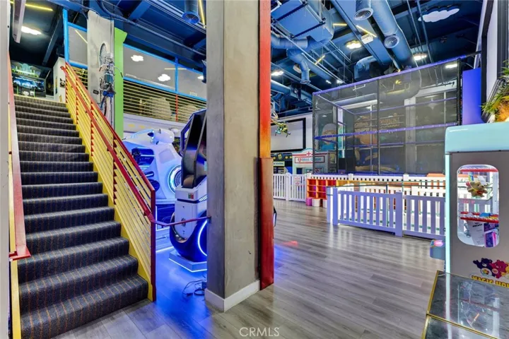 5015 Eagle Rock Boulevard 100, Los Angeles, California 90041