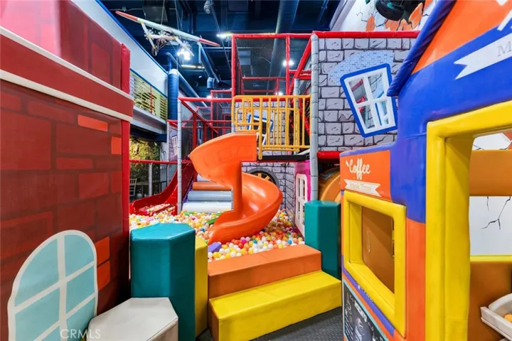 5015 Eagle Rock Boulevard 100, Los Angeles, California 90041