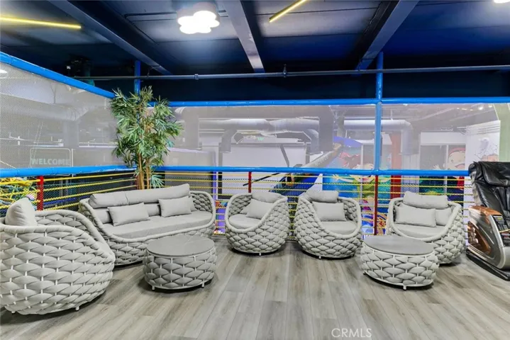 5015 Eagle Rock Boulevard 100, Los Angeles, California 90041