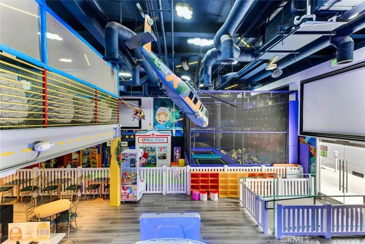 5015 Eagle Rock Boulevard 100, Los Angeles, California 90041