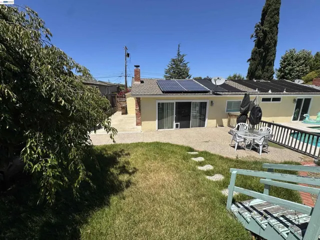 1250 Cape Cod Way, Concord, California 94521