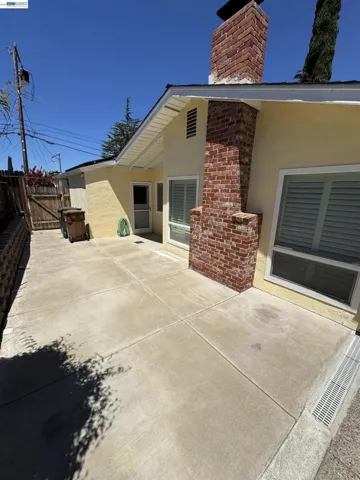 1250 Cape Cod Way, Concord, California 94521