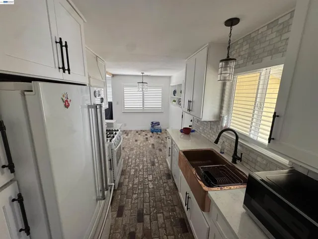 1250 Cape Cod Way, Concord, California 94521