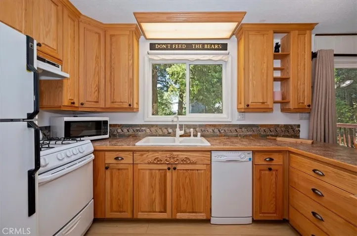 515 View, Lake Arrowhead, California 92352