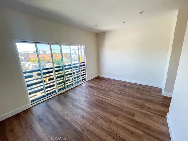 1814 1 S Hauser Boulevard, Los Angeles, California 90019
