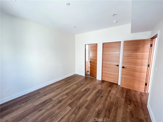 1814 1 S Hauser Boulevard, Los Angeles, California 90019